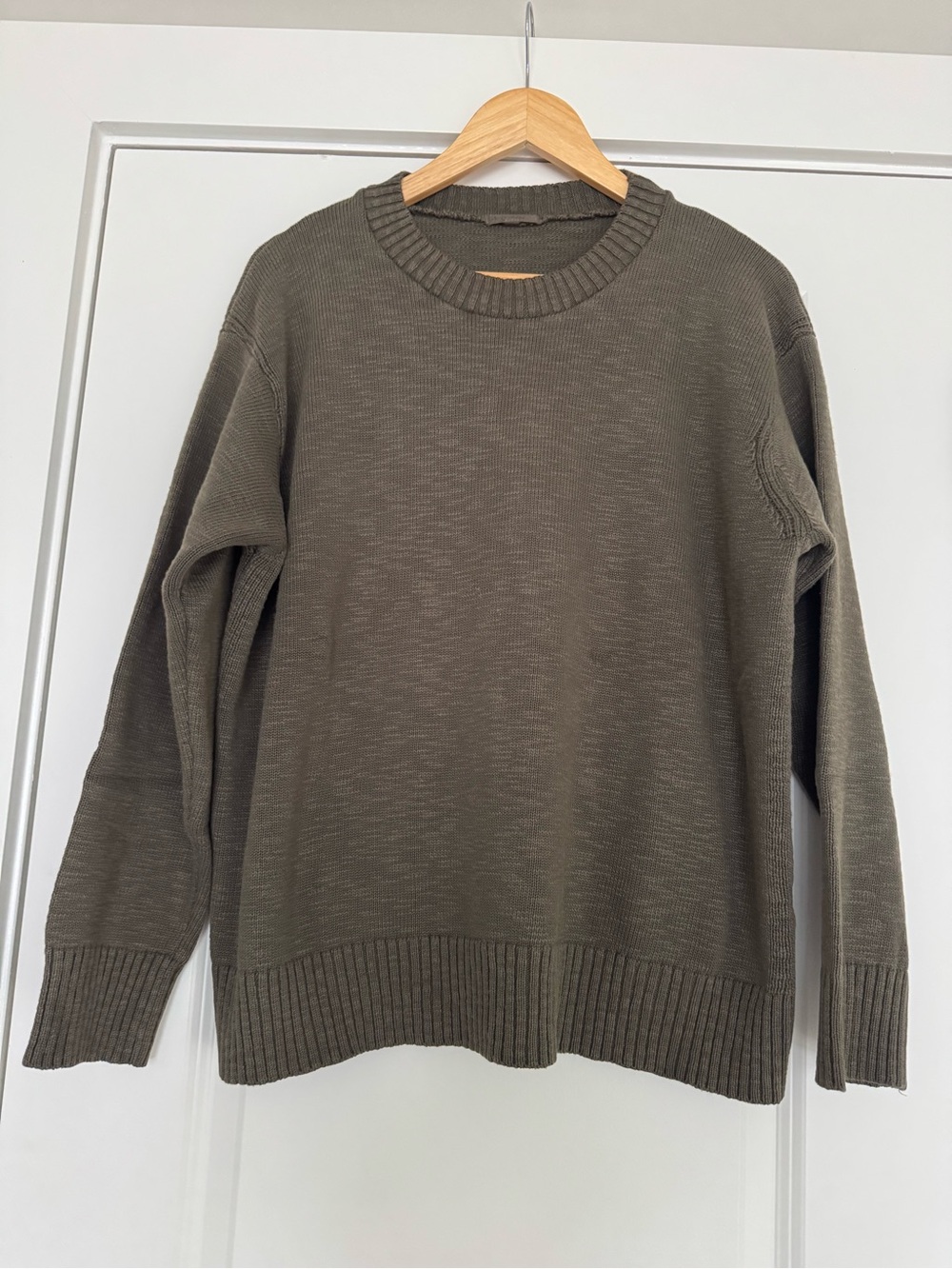 Women's Crewneck Sweater in Olive